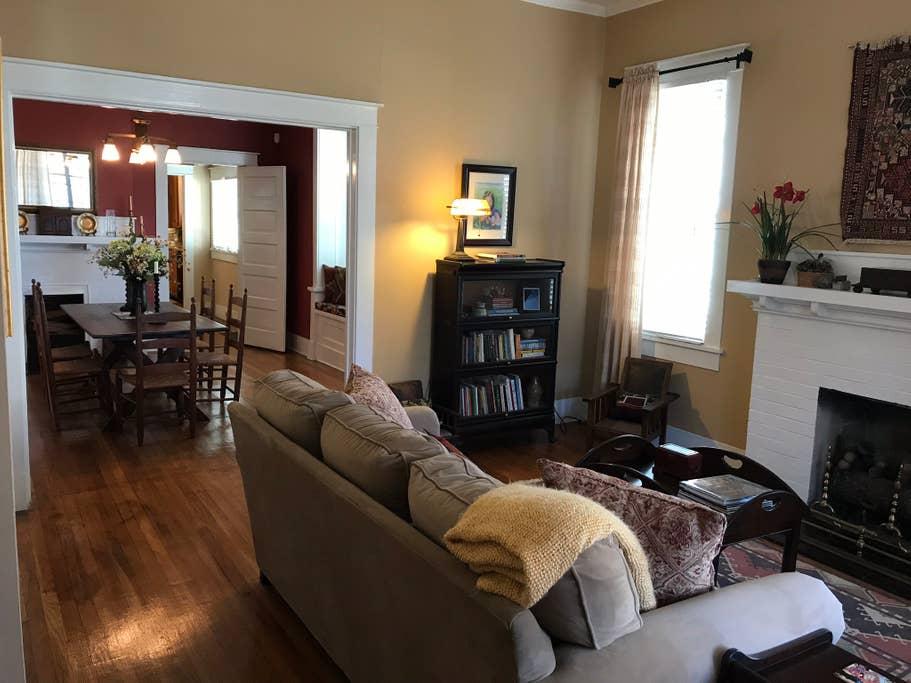 Jonesville Airbnb Rentals Pet Policy