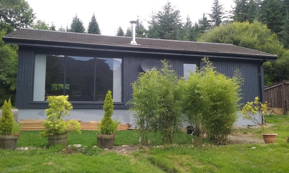 Pet Friendly Loch Ness Highland Cottages