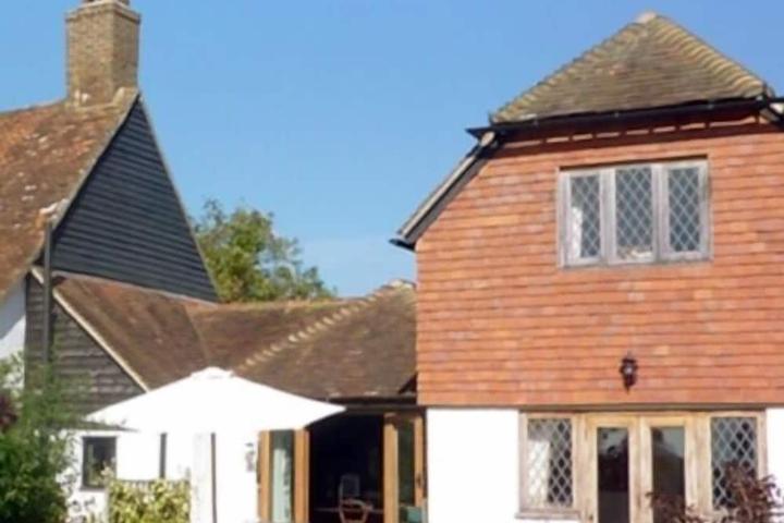 Pet Friendly Bed and Breakfast Dunsfold