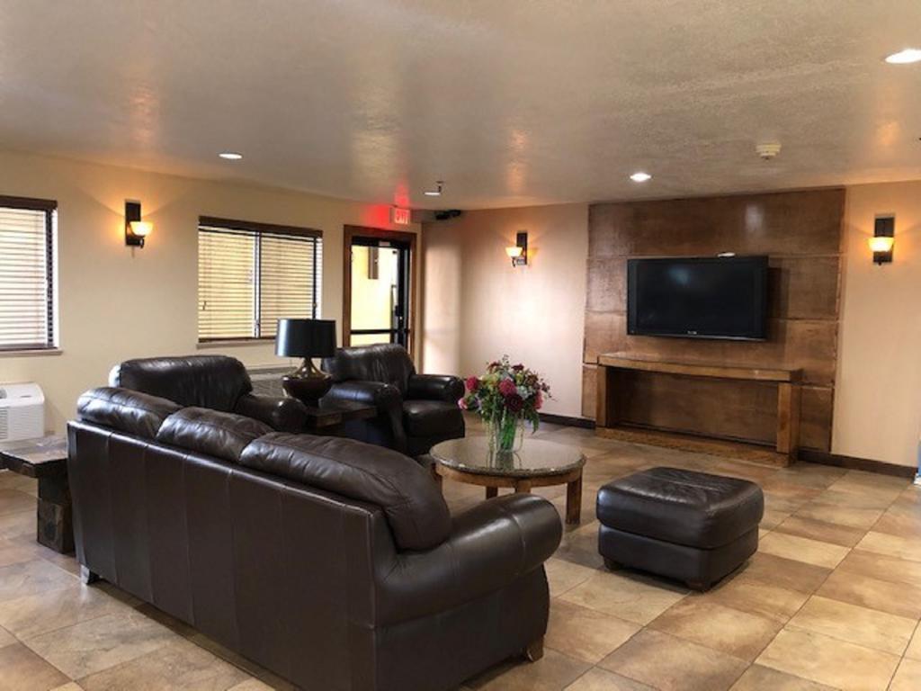 Surestay Plus Hotel By Best Western Albuquerque I 40 Eubanks Pet
