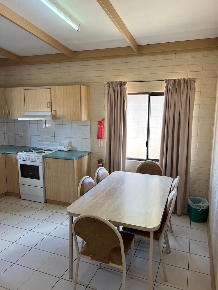 Pet Friendly Broken Hill Outback View Holiday Park