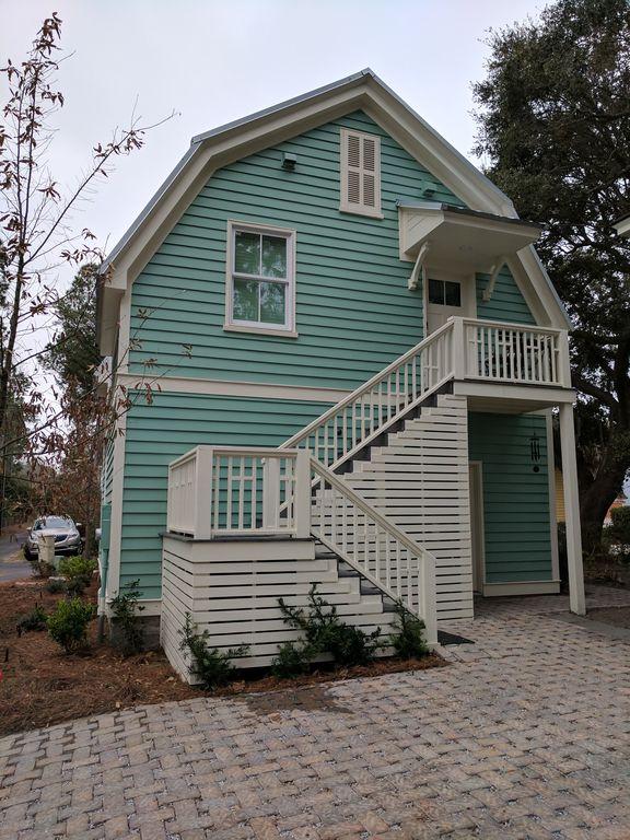 1 Bedroom Apartment in I'On Pet Policy