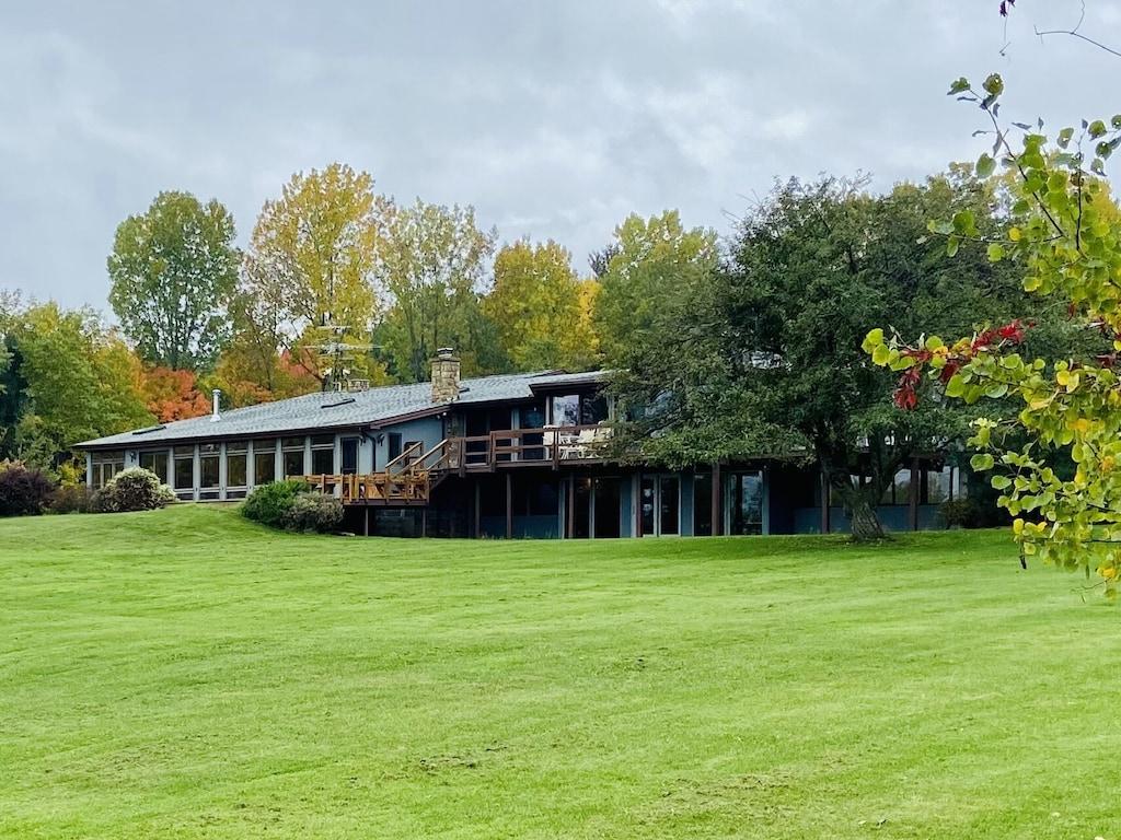 Private & Spacious Adirondack Region Home Pet Policy