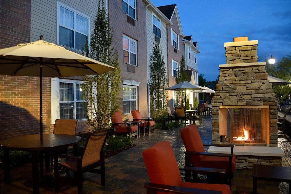 Pet Friendly TownePlace Suites by Marriott East Lansing