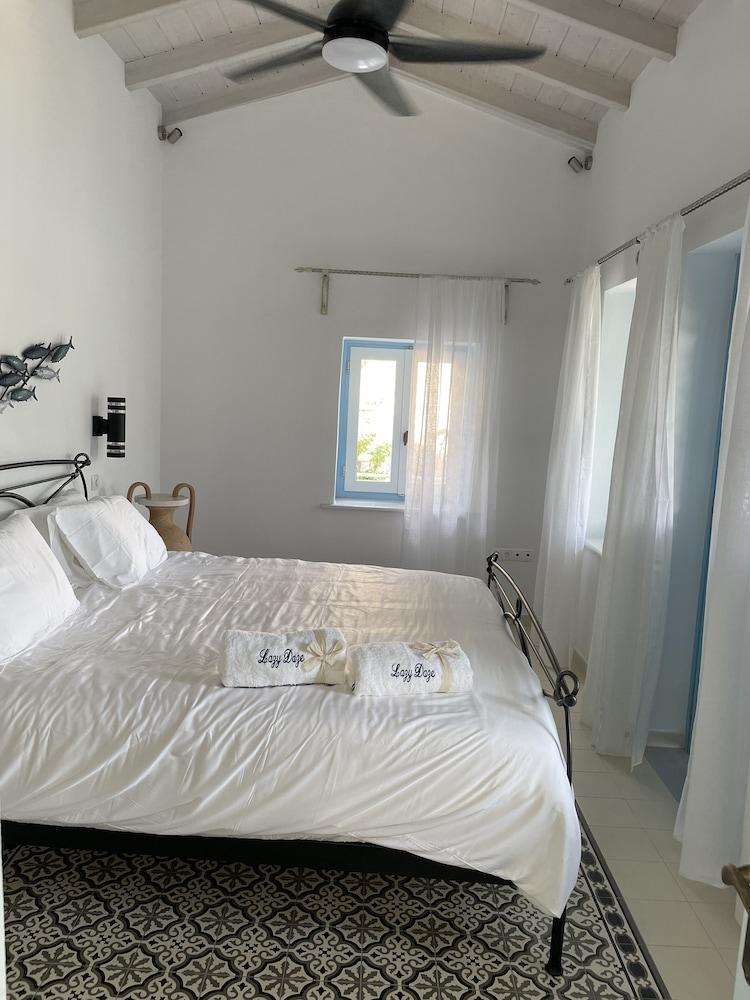 Pet Friendly Stunning 1BR Poros House with Breathtaking Views