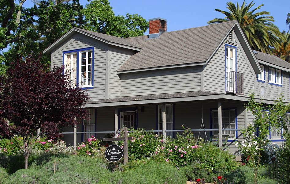 Pet Friendly Lavender, A Four Sisters Inn