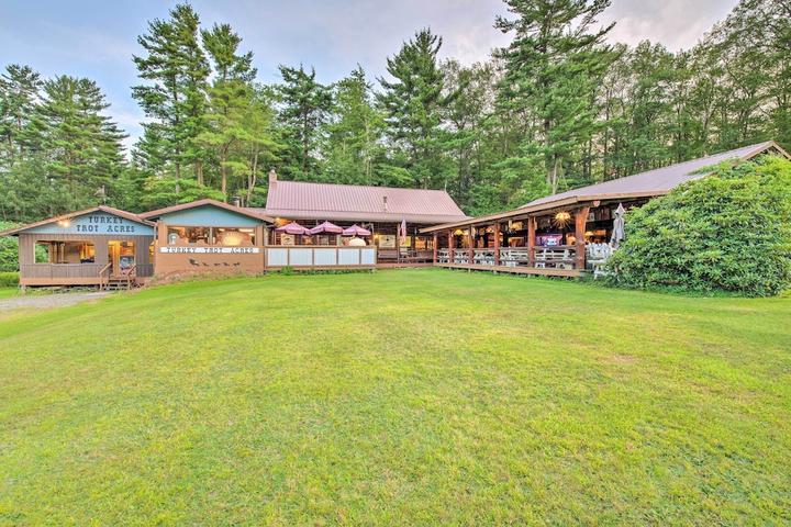 Pet Friendly Peaceful Candor Cabin Retreat with Dining Hall