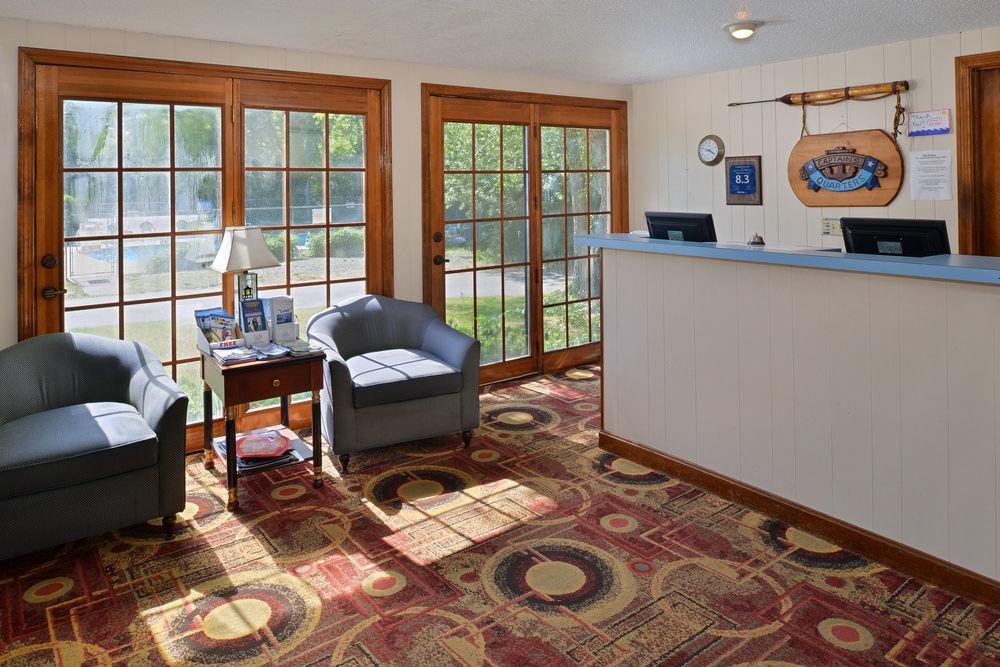 Captains Quarters Motel & Conference Center Pet Policy