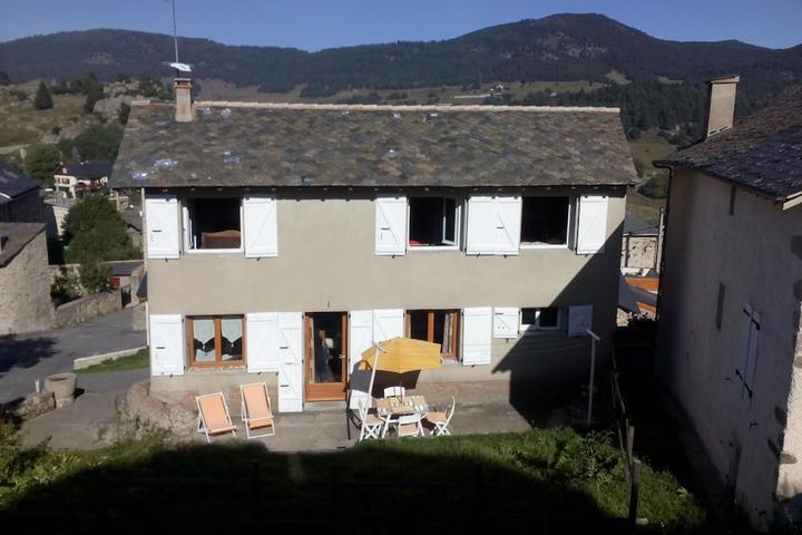 Pet Friendly Quiet House in the Heart of the Pyrenees Catalan