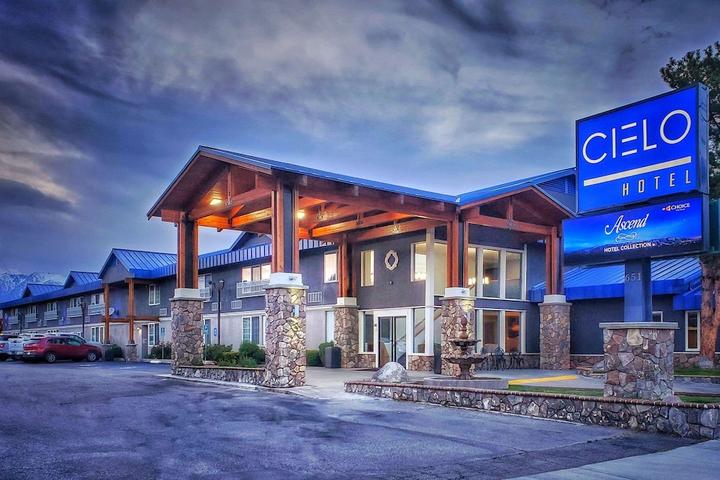 Pet Friendly Cielo Hotel Bishop - Mammoth Ascend Hotel Collection