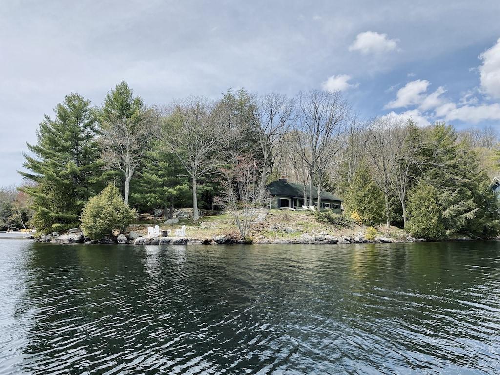 Pet friendly cottages sales muskoka