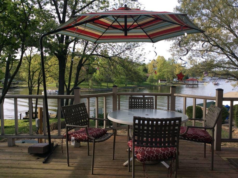 McLeansboro Airbnb Rentals Pet Policy