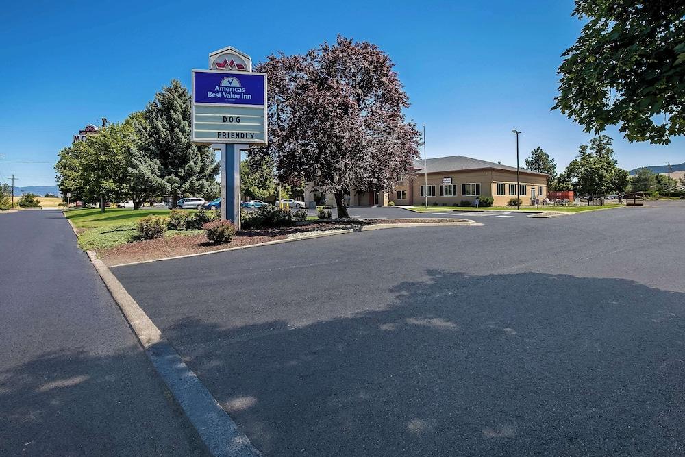 Americas Best Value Sandman Inn Pet Policy