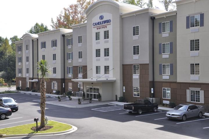 Pet Friendly Candlewood Suites Mooresville an IHG Hotel