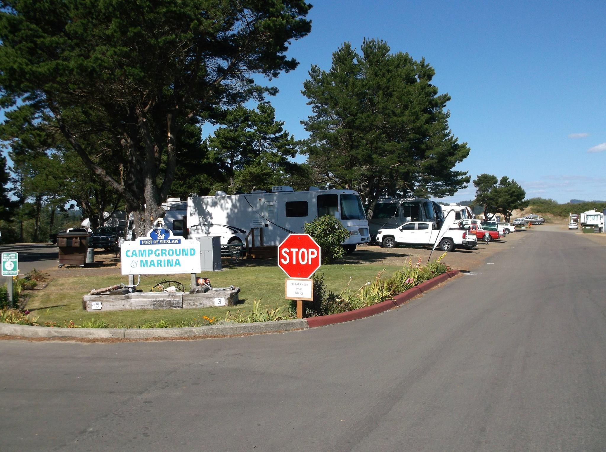 Pet Friendly Port of Siuslaw Campground