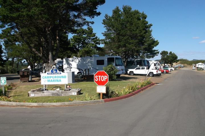 Pet Friendly Port of Siuslaw Campground