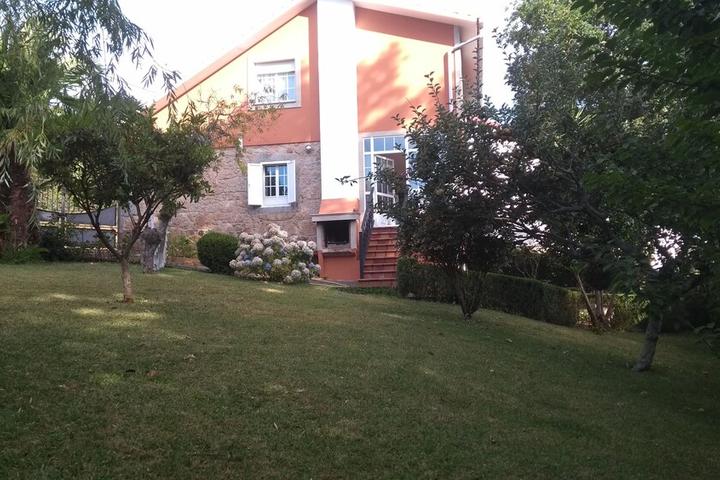 Pet Friendly 18 Km from Santiago. Quiet Area & Ideal for Families. Pets Allowed