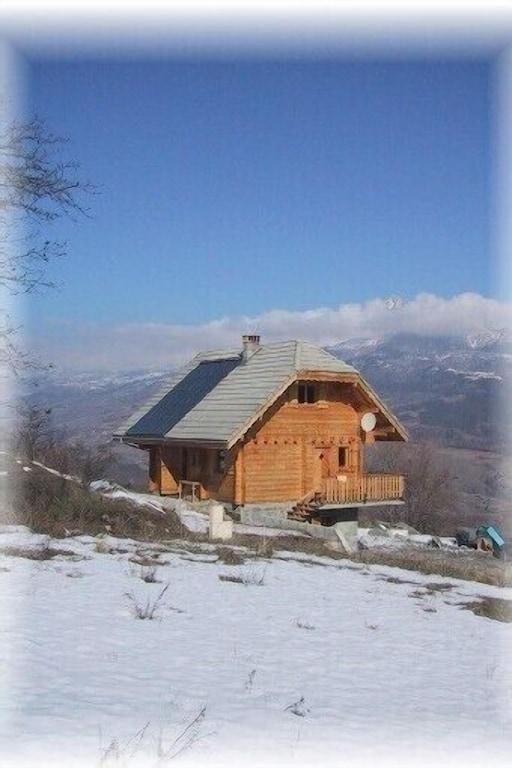 Pet Friendly Mountain Chalet Facing the Park of the Ecrins