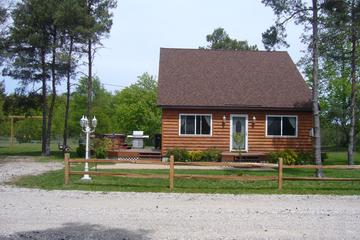 Pet Friendly Vacation Rentals In Thompsonville Mi Bringfido