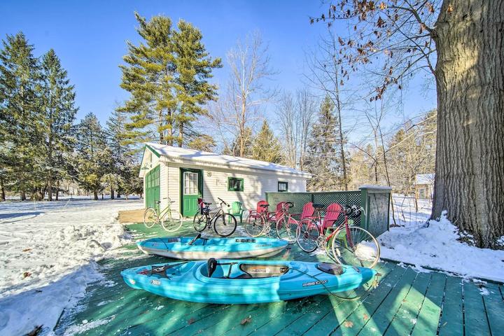 Pet Friendly Geneva Cottage with Grand River Access