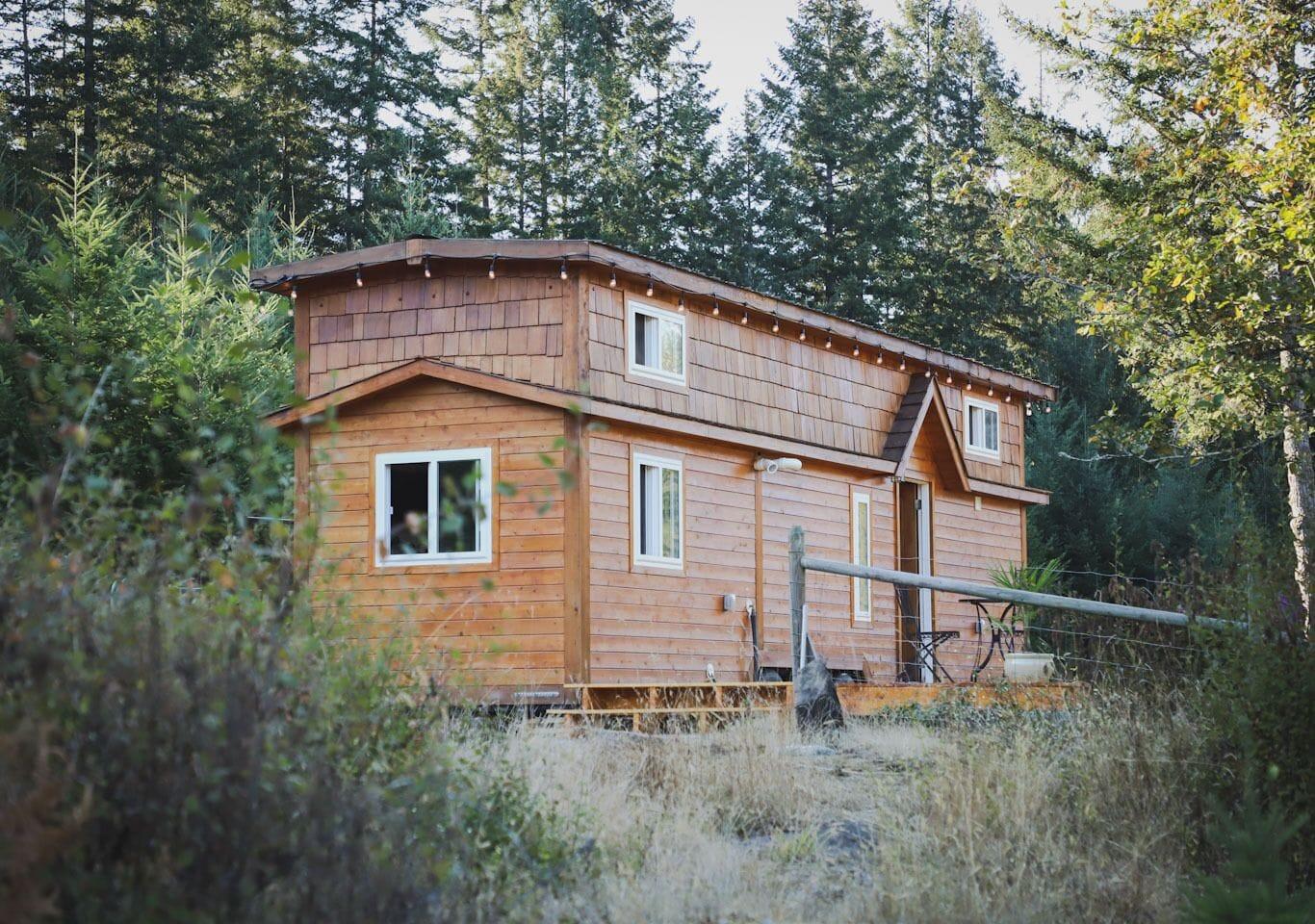 Pet Friendly Tiny Home on Nature Sanctuary with Private Lake