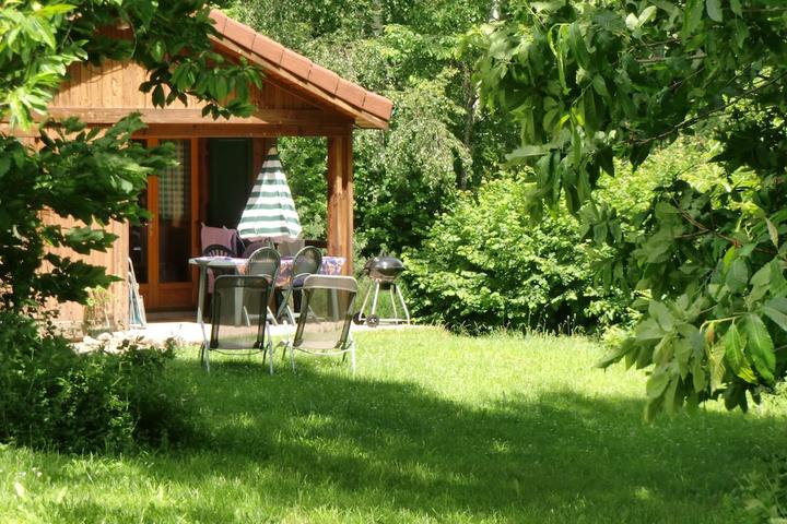 Pet Friendly Cottage on the Farm & Private Fishing
