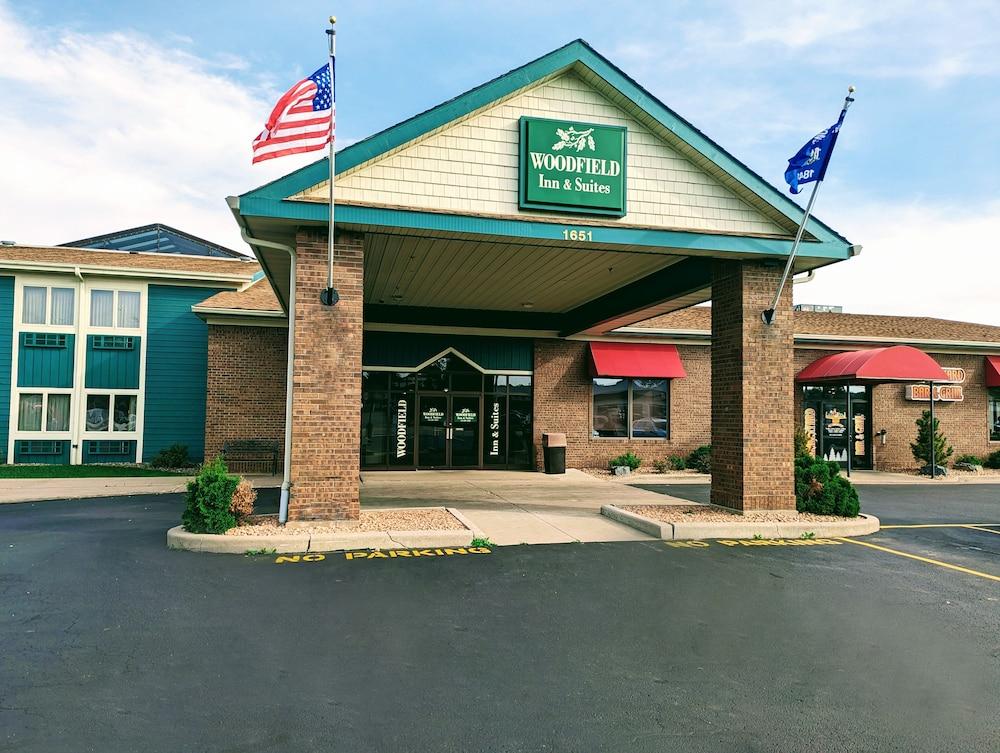 Pet Friendly Woodfield Inn and Suites