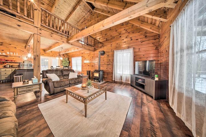 Pet Friendly Secluded Cabin on 36 Acres with Hot Tub