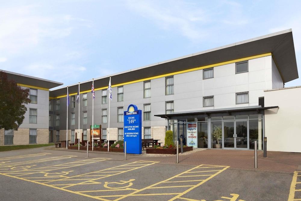 Pet Friendly Days Inn by Wyndham Leicester Forest East M1