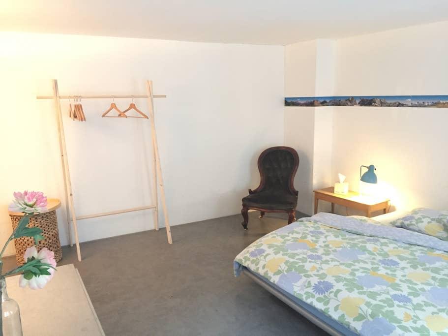 Pet Friendly Aarau Airbnb Rentals