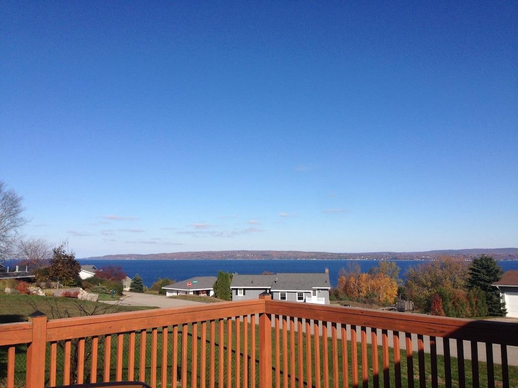 Little Traverse Getaway Pet Policy