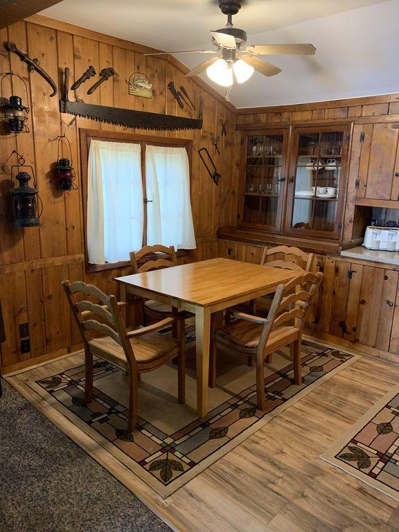 Anderson Cabin Pet Policy