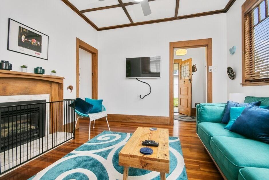 Hamilton Central Cottage Pet Policy