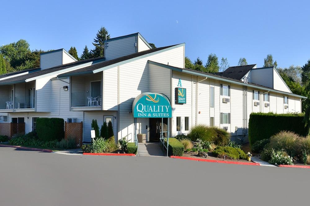 Pet Friendly Quality Inn & Suites Vancouver