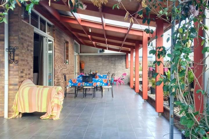 Pet Friendly 7BR in Saint André With Enclosed Garden Near Beach
