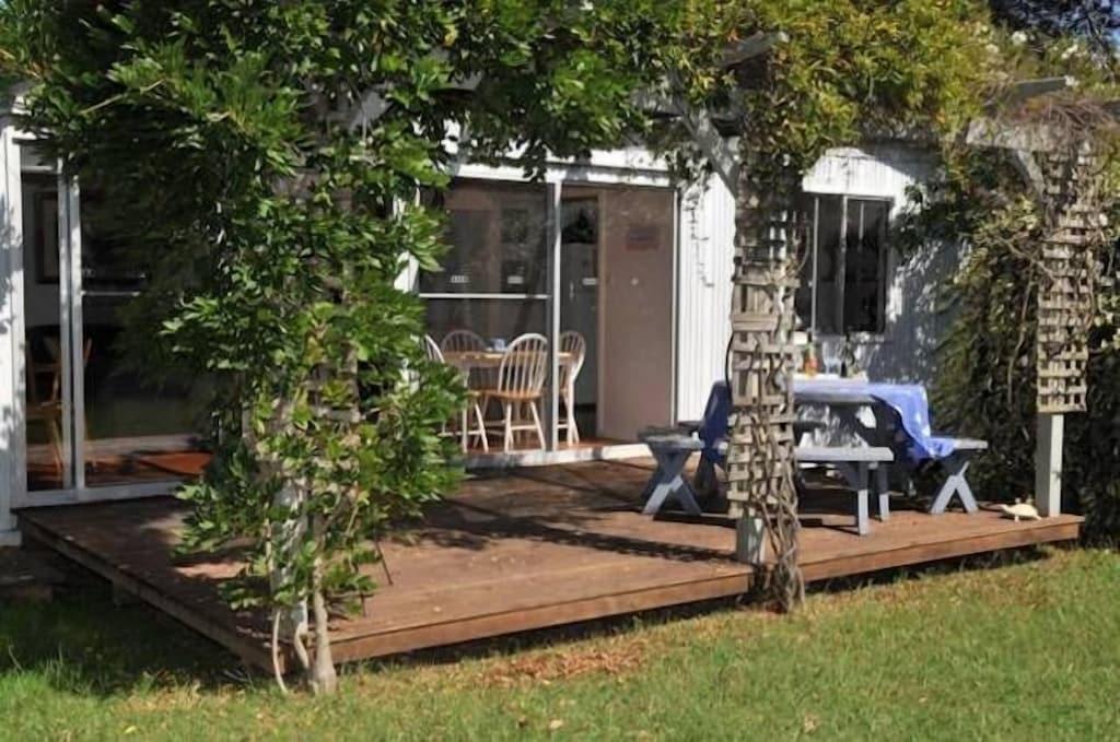 Beach House on Rosemary Pet Policy