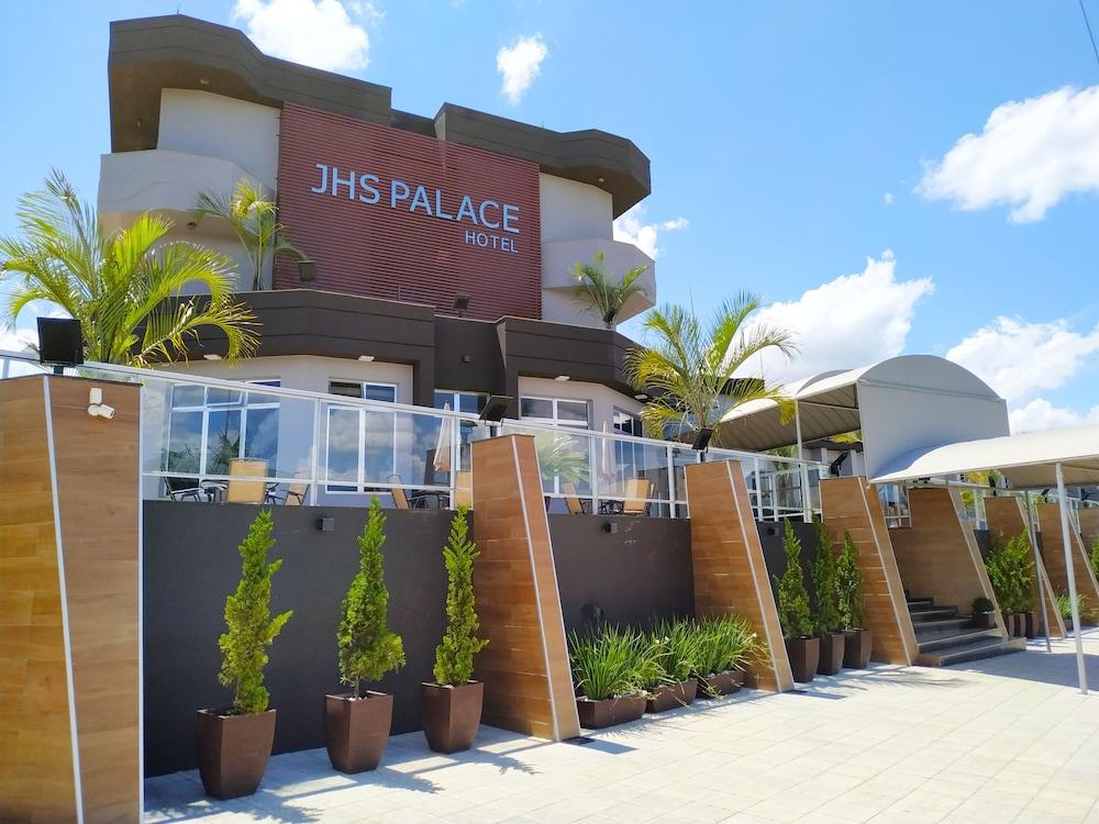 Pet Friendly JHS Palace Hotel