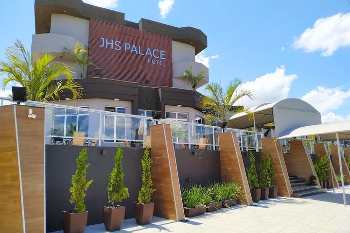 Pet Friendly JHS Palace Hotel