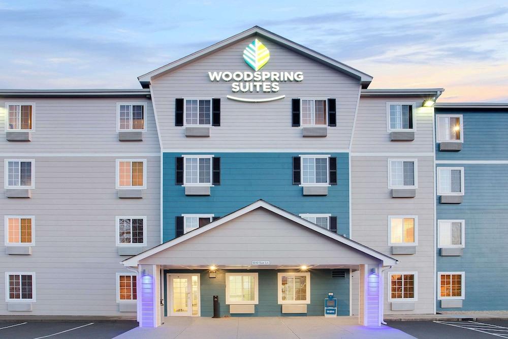 Pet Friendly WoodSpring Suites Charlotte Shelby