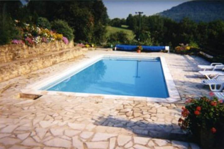 Pet Friendly 4BR Villa with Private Pool