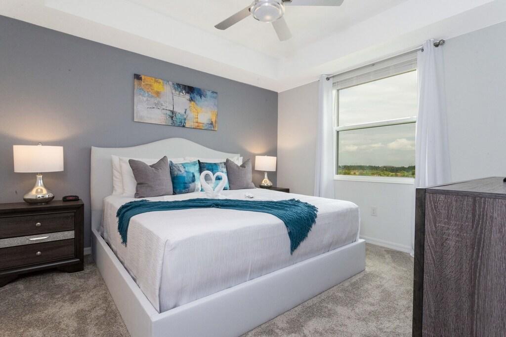 2BR Apartment Close to Disney Pet Policy