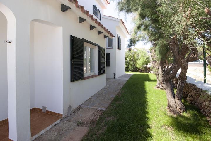 Pet Friendly 3/2 Villa with Swimming Pool