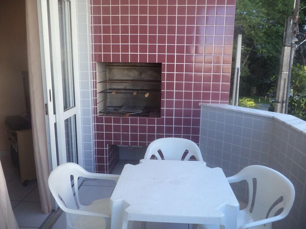 Pet Friendly Apartment with Barbecue & Internet
