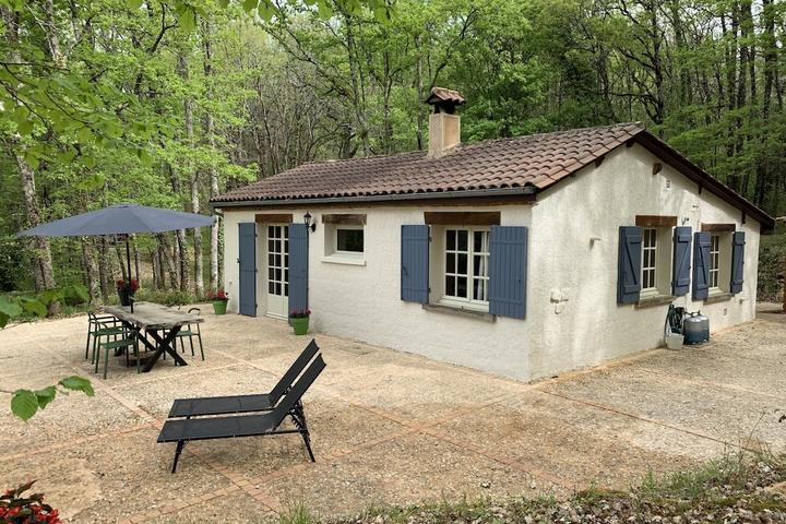 Pet Friendly Deffé Dordogne House in the Forest
