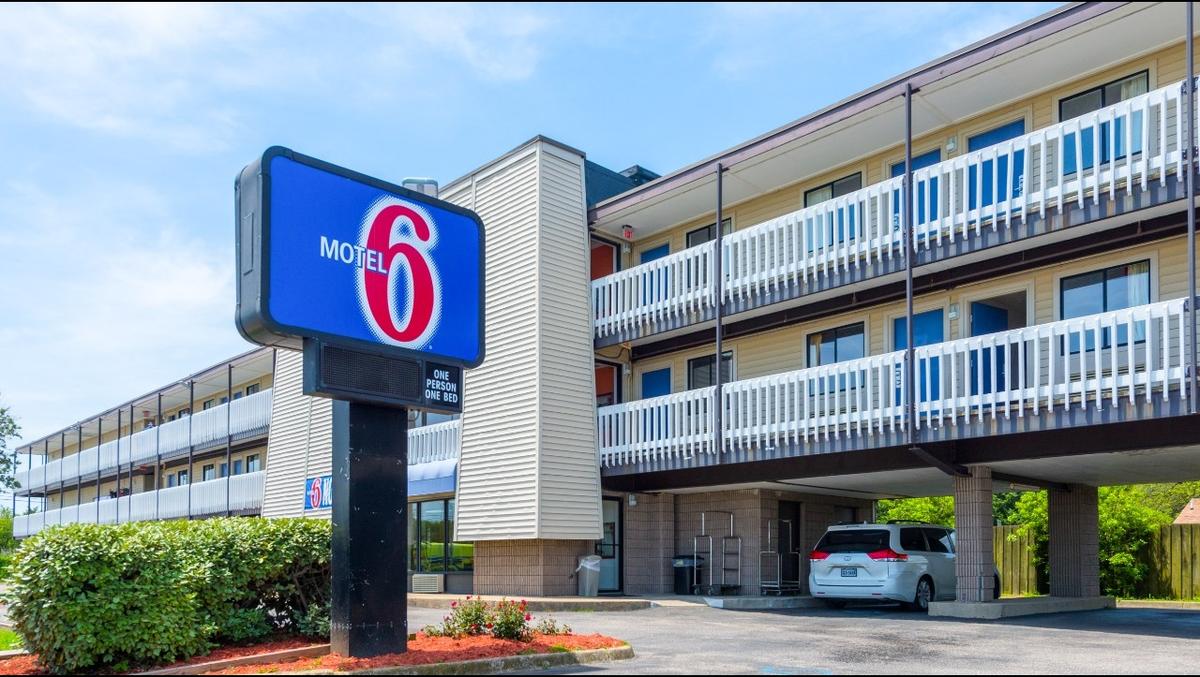 Motel 6 Norfolk Oceanview Pet Policy