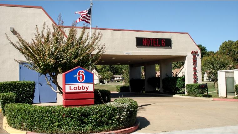 Motel 6 Longview North Pet Policy