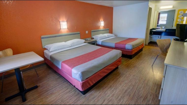 Rodeway Inn Cross Lanes Pet Policy