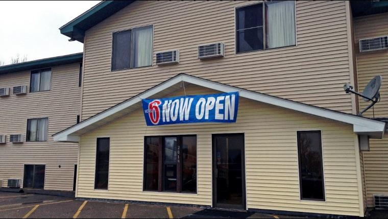 Motel 6 Albert Lea Is Pet Friendly - 