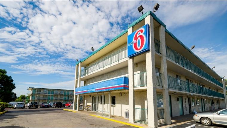 Motel 6 Denver Federal Boulevard Pet Policy