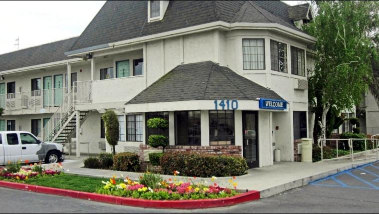 Motel 6 Merced North Pet Policy